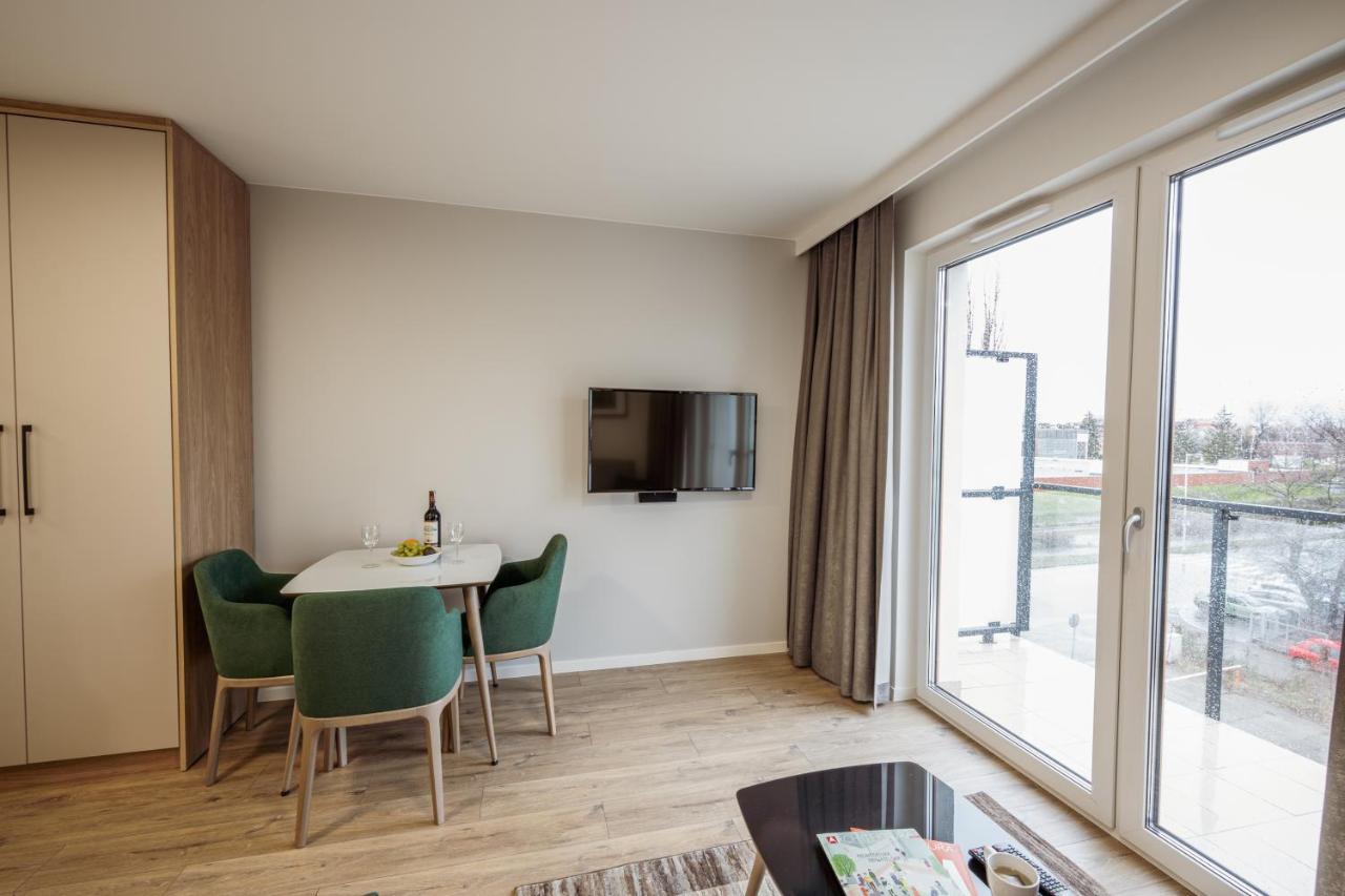 Marina Apartments Zoo Breslavia Esterno foto